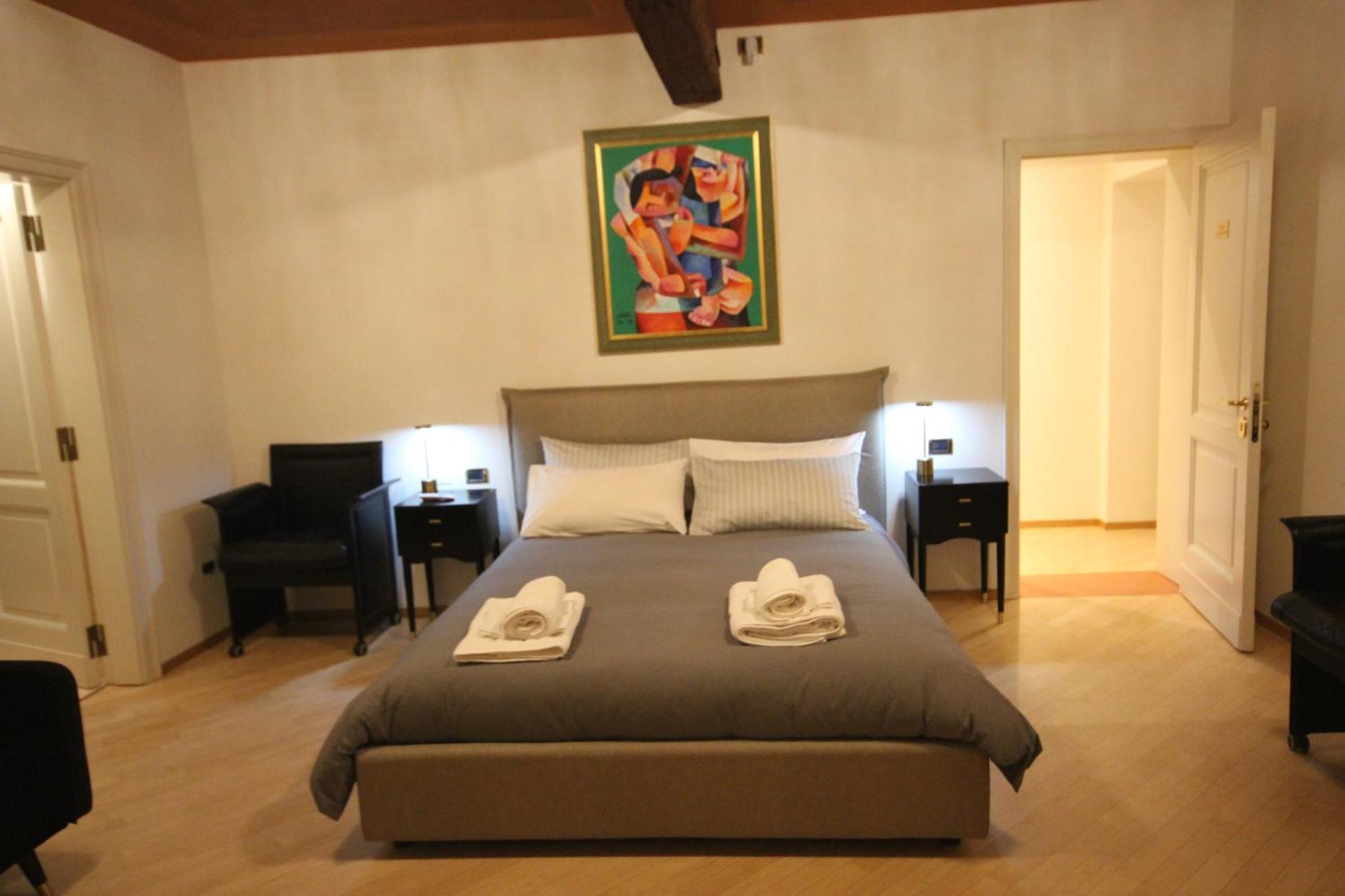 Bed and Breakfast Casa Nina Bologna Centro Экстерьер фото